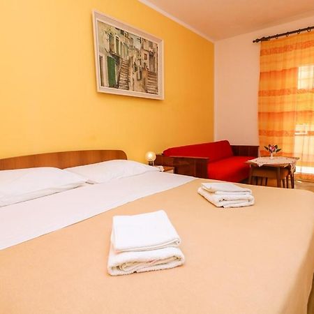 Double Rooms Tomica 2 With Balcony 巴斯卡 外观 照片
