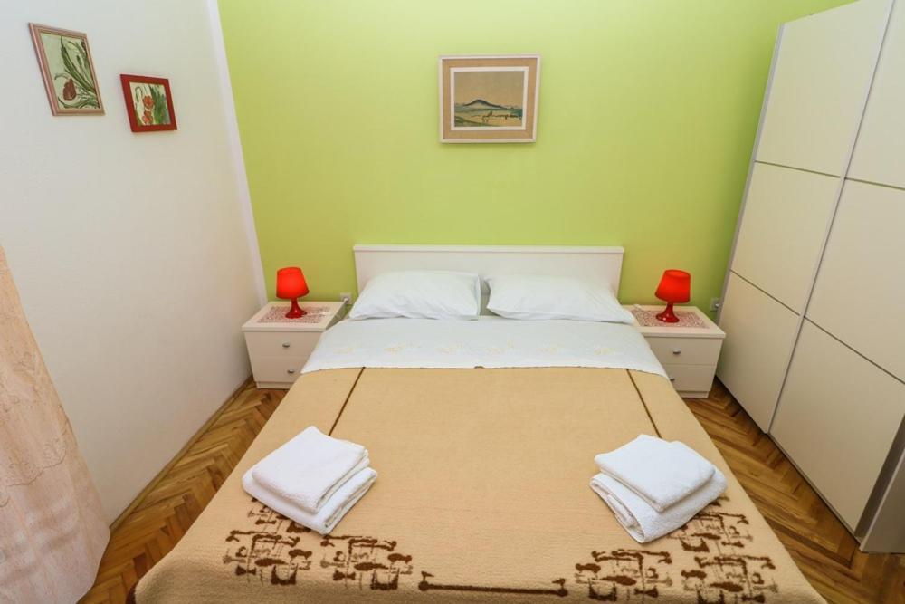 Double Rooms Tomica 2 With Balcony 巴斯卡 外观 照片