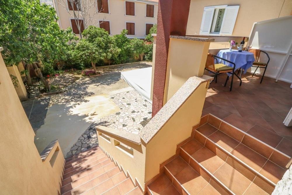 Double Rooms Tomica 2 With Balcony 巴斯卡 外观 照片