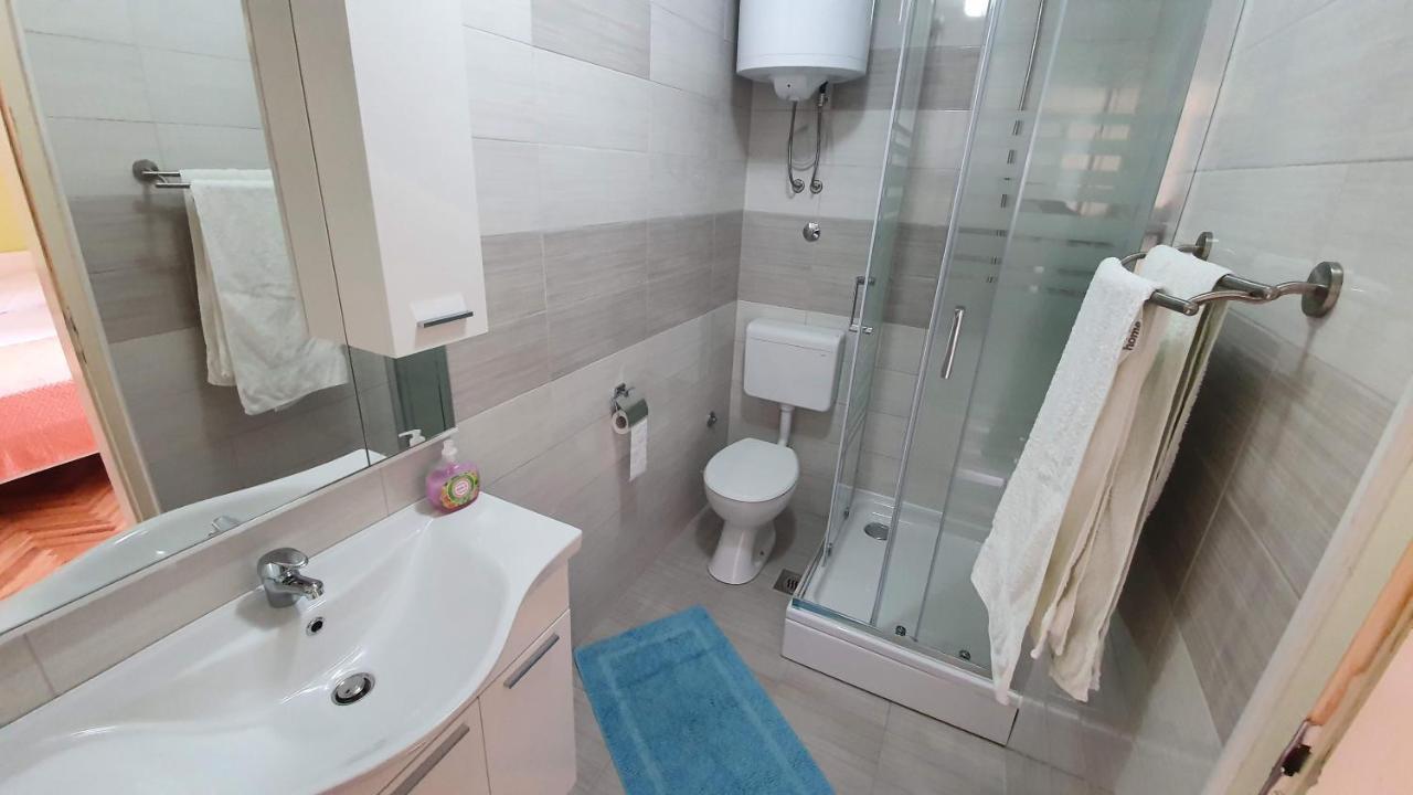 Double Rooms Tomica 2 With Balcony 巴斯卡 外观 照片
