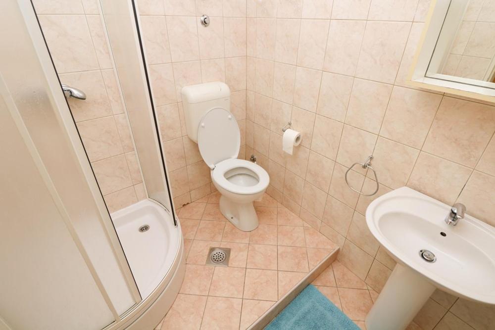 Double Rooms Tomica 2 With Balcony 巴斯卡 外观 照片