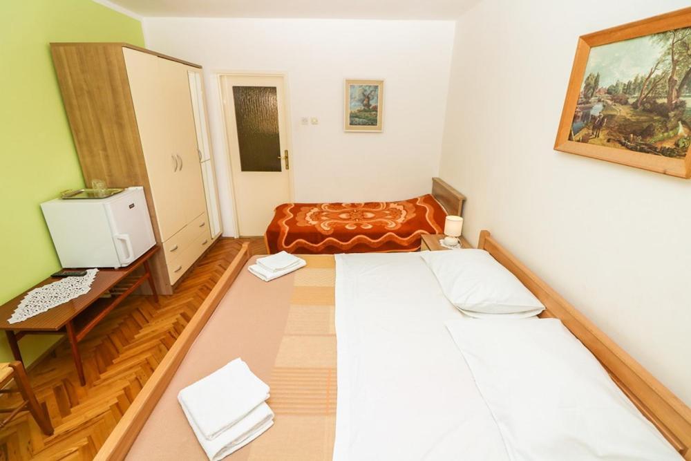 Double Rooms Tomica 2 With Balcony 巴斯卡 外观 照片
